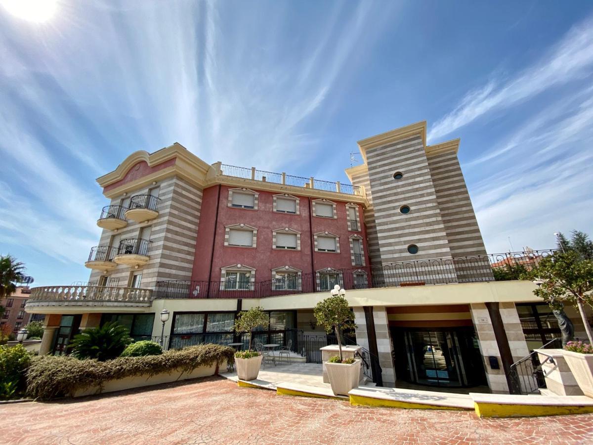 San Giovanni Rotondo Palace - Alihotels מראה חיצוני תמונה