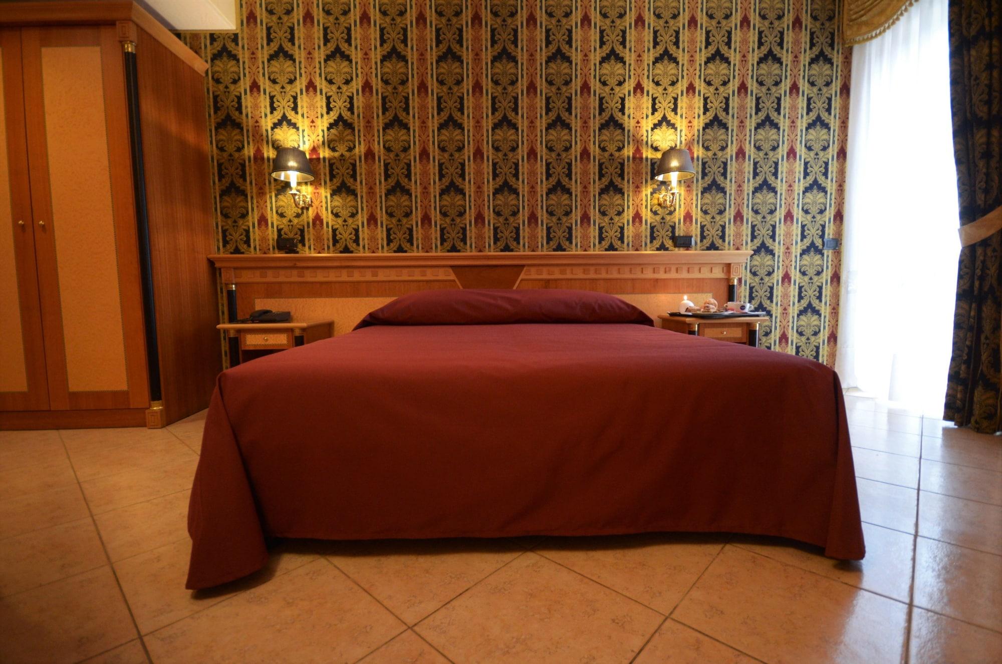 San Giovanni Rotondo Palace - Alihotels מראה חיצוני תמונה